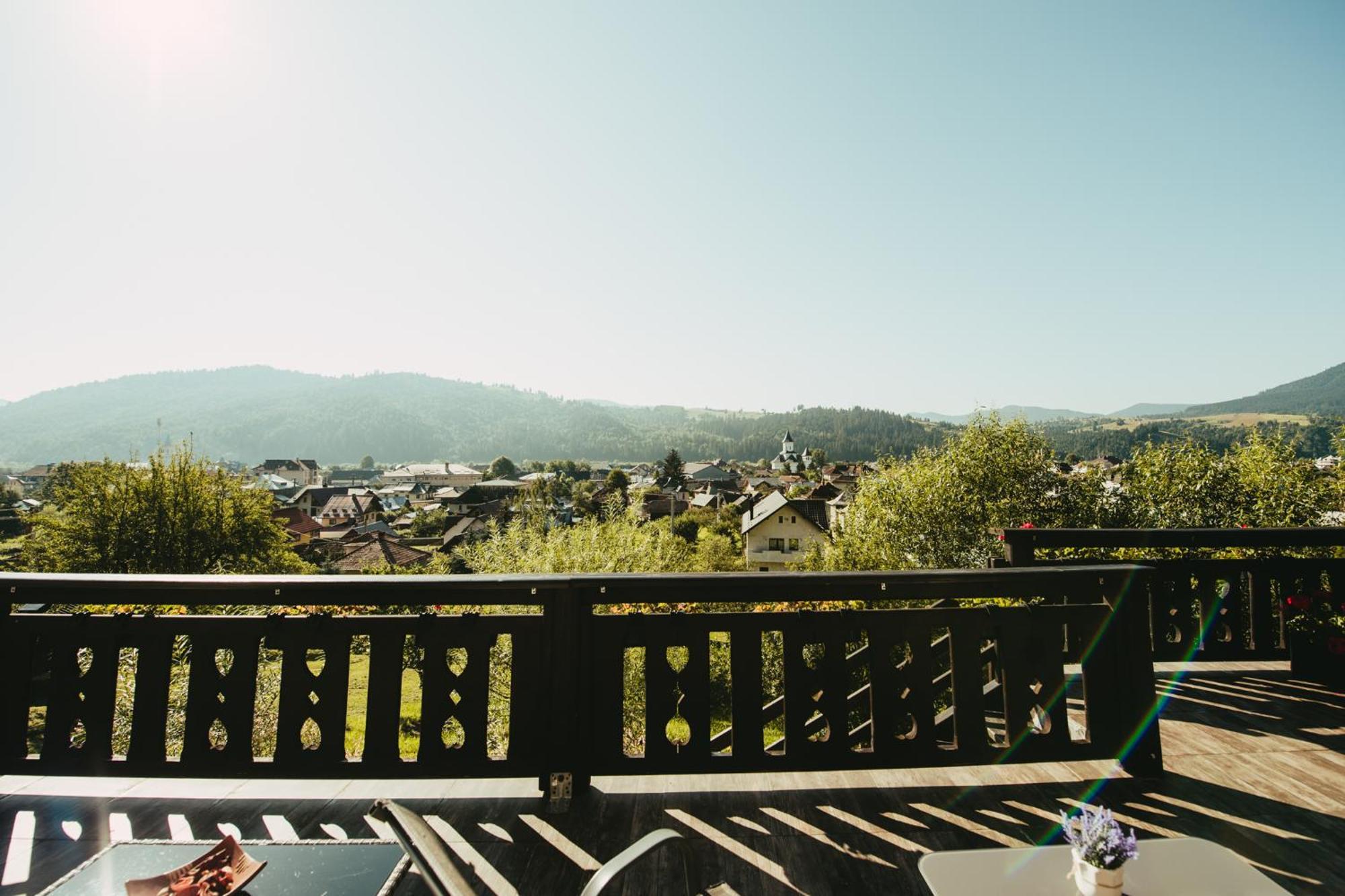 Bucovina Lodge Pension Vama  Ngoại thất bức ảnh