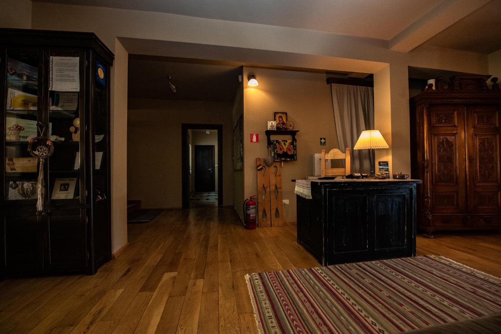 Bucovina Lodge Pension Vama  Ngoại thất bức ảnh