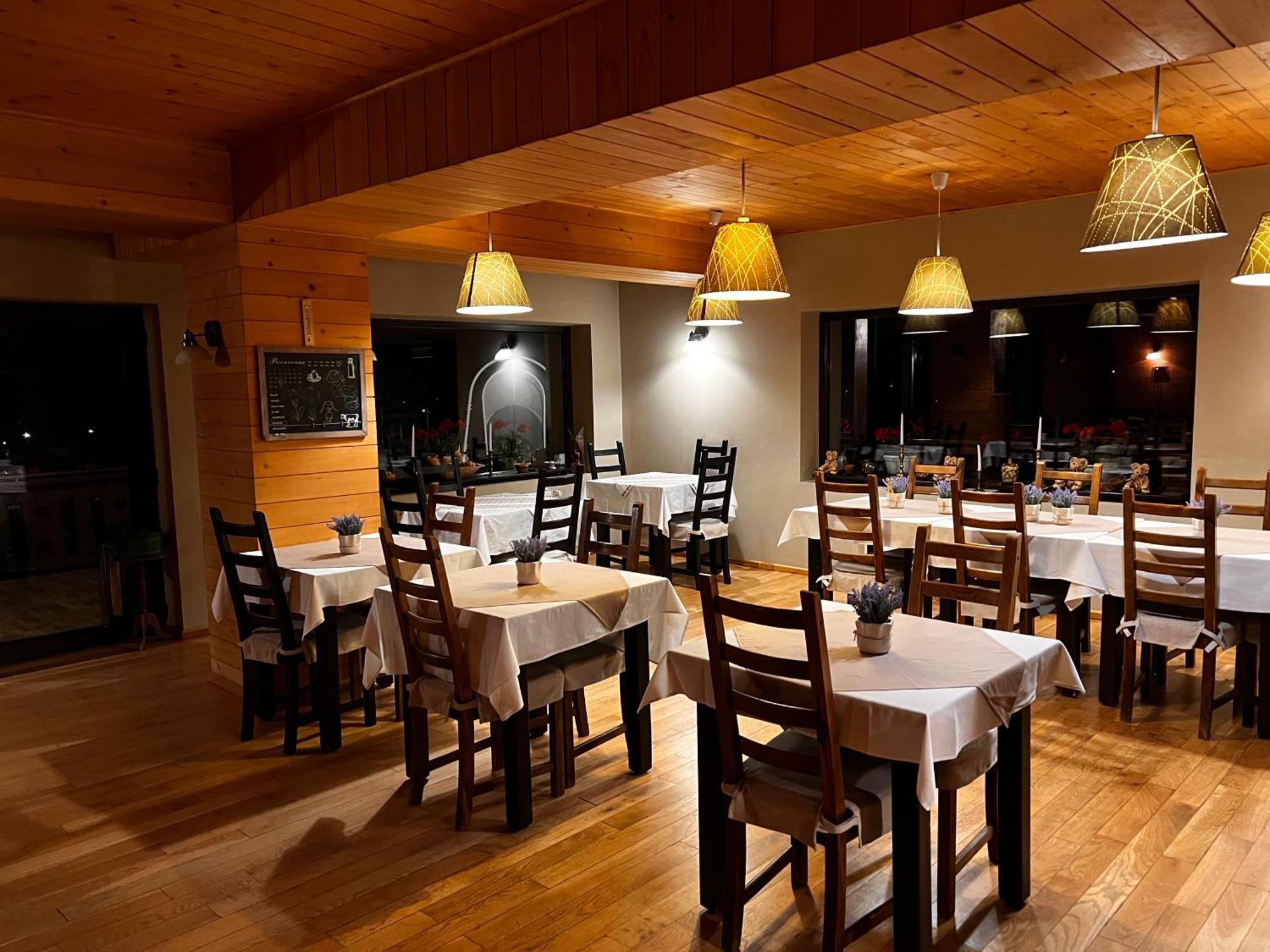 Bucovina Lodge Pension Vama  Ngoại thất bức ảnh
